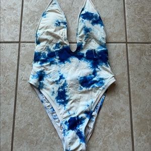 womens bikini lab swimsuit one piece deep cut front with twisted bottom blue M